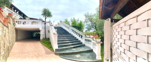 Villa Bionda, with sea views and private pool 36 Villas in Italy