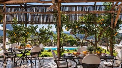 Villa Donatella, Ideal For Large Groups 1 Villas in Italy