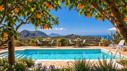 Villa Donatella, Ideal For Large Groups Villas in Italy