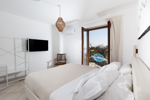 Villa Carmela, with private pool and tennis court 26 Villas in Italy