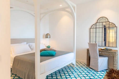 Villa Luce Di Mare, endless sea views 18 Villas in Italy