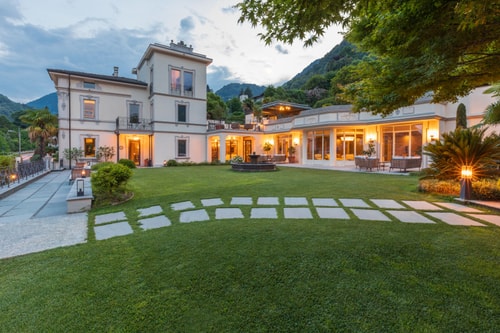 Villa Classica, Historic villa with lake views 45 Villas in Italy