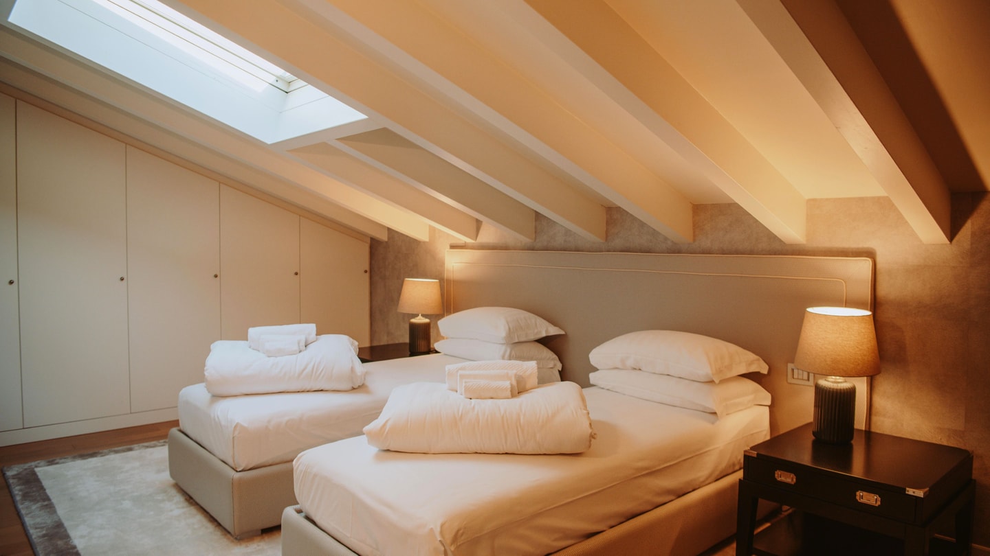 Villa Acquabella with lake views and pool 28 Villas in Italy