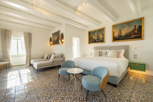 Isola del Poeta, Private Island with Pool & Chef 21 Villas in Italy