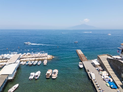 Casa Mareluna, Elegance in the Heart of Sorrento 28 Villas in Italy