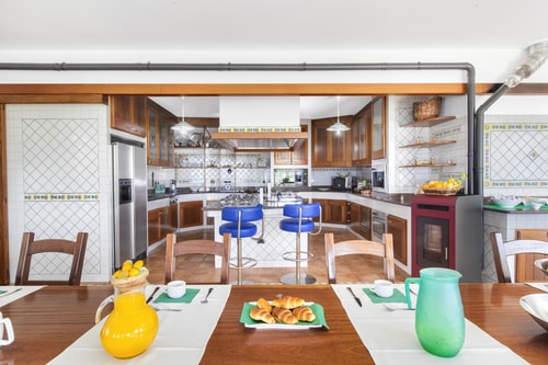 Villa Bionda, with sea views and private pool 9 Villas in Italy