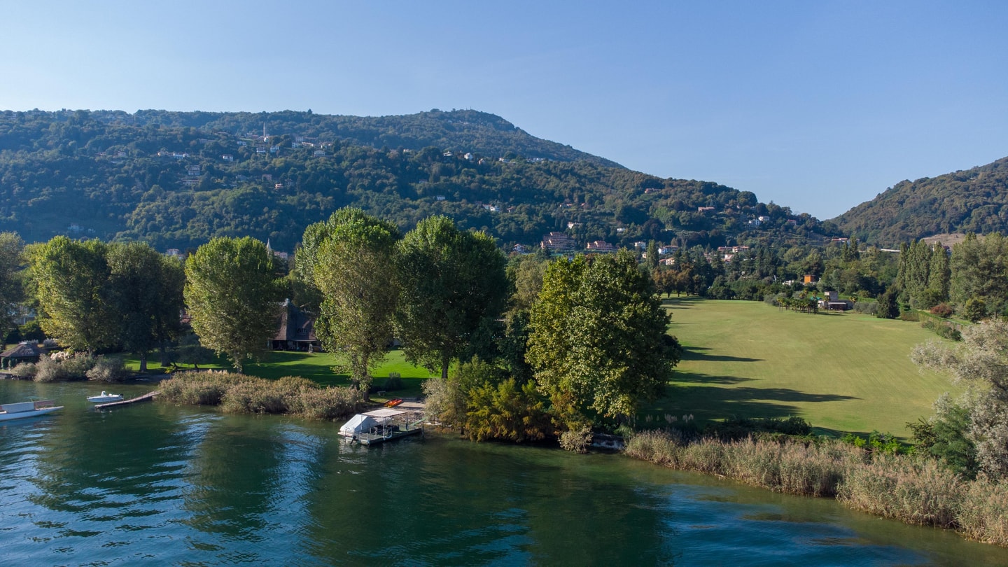 Villa Elegante 65 Villas in Italy