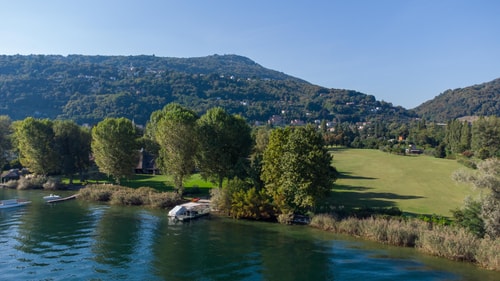 Villa Elegante 65 Villas in Italy
