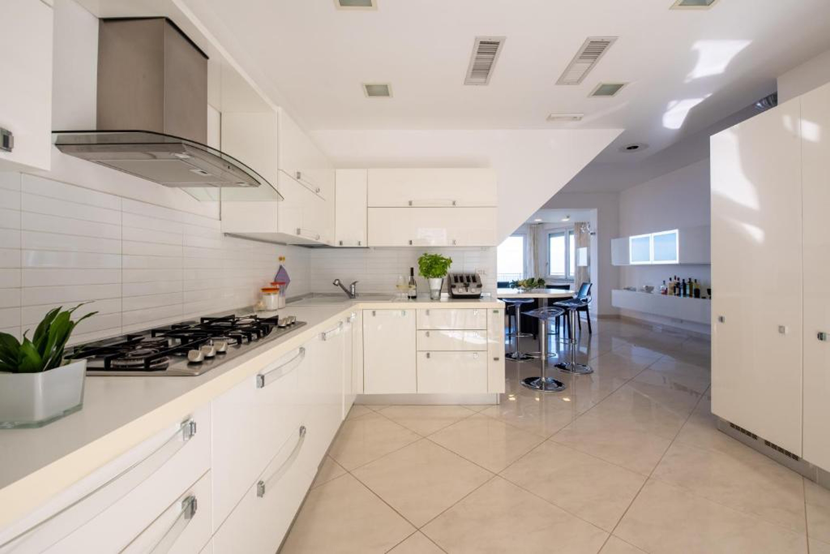 Villa Carlotta with private pool and sea views in Sorrento area 16 Villas in Italy