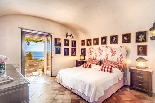 Villa San Giacomo, Unique villa with pool and sea views 8 Villas in Italy