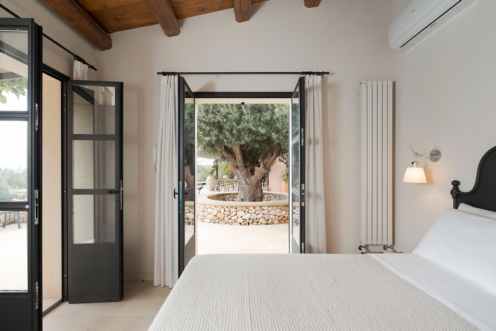 Villa Notu, near Noto town 46 Villas in Italy