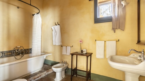 Podere Pulciano - Historic Tuscan farmhouse with pool 48 Italian Breaks