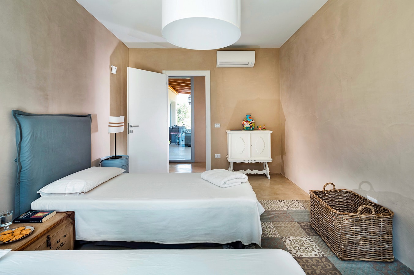 Villa Giordana with private swimming pool, Sicily 20 Villas in Italy