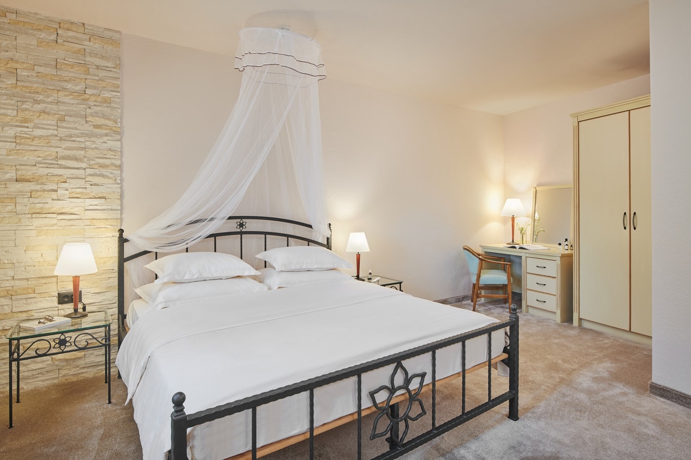 Villa Vetroslava - Waterfront villa with pool, Brac Island 19 My Villa Breaks