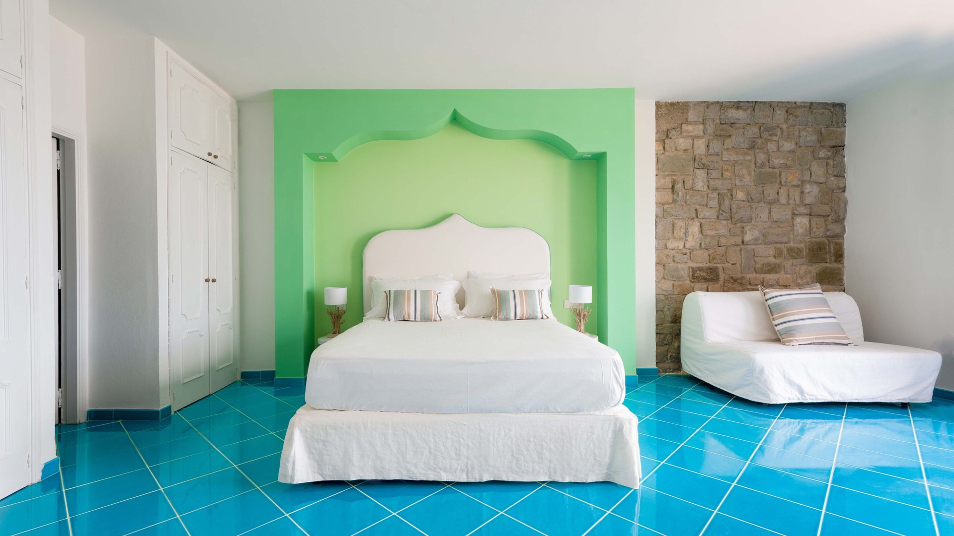 Casa Di Marcia, seafront with dipping pool 21 Villas in Italy