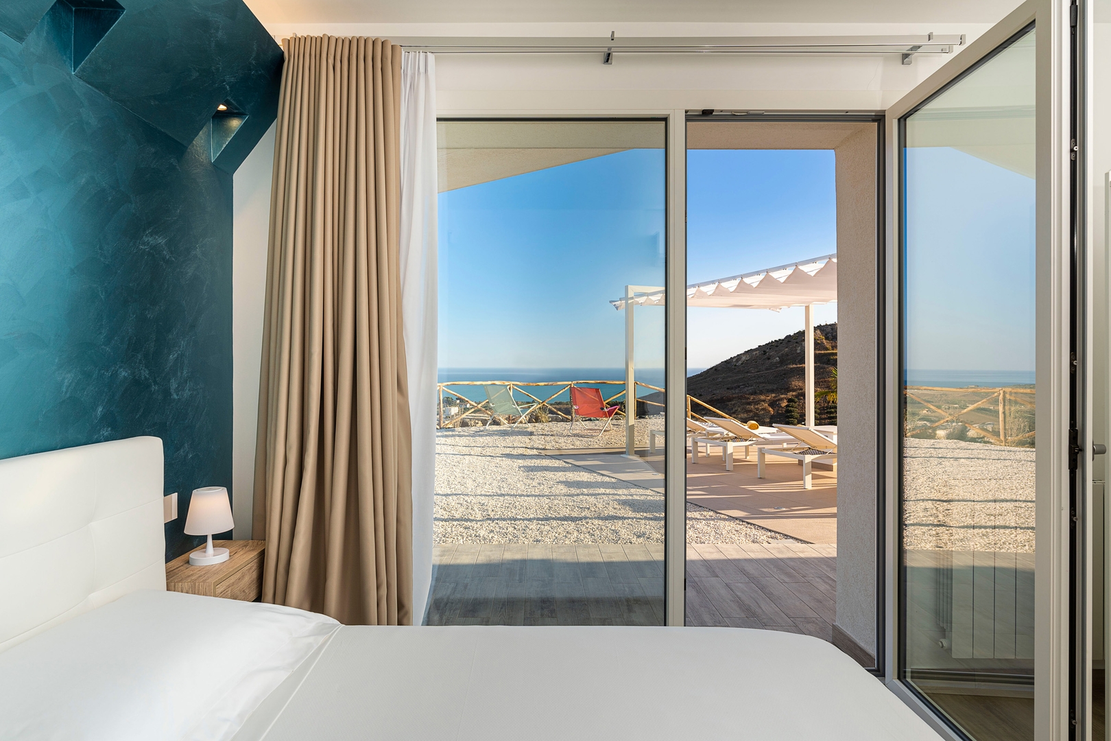 Villa Bianca - Beautiful villa with sea views 16 Villas in Italy