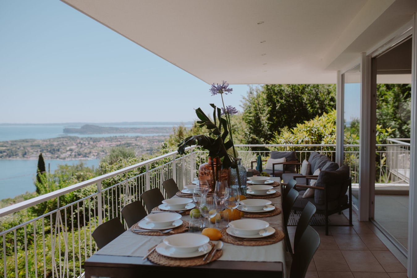 Villa Donita - Lakeside villa with pool 1 Villas in Italy