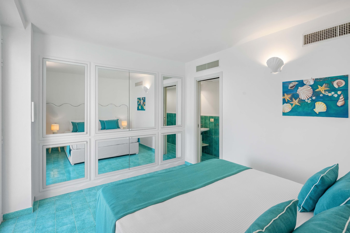 Villa Silenzio, Secluded Retreat with Sea Views 29 Villas in Italy