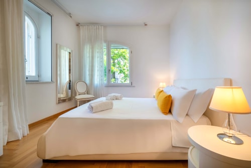 Villa Carlotta, with private pool and sea views 16 Villas in Italy