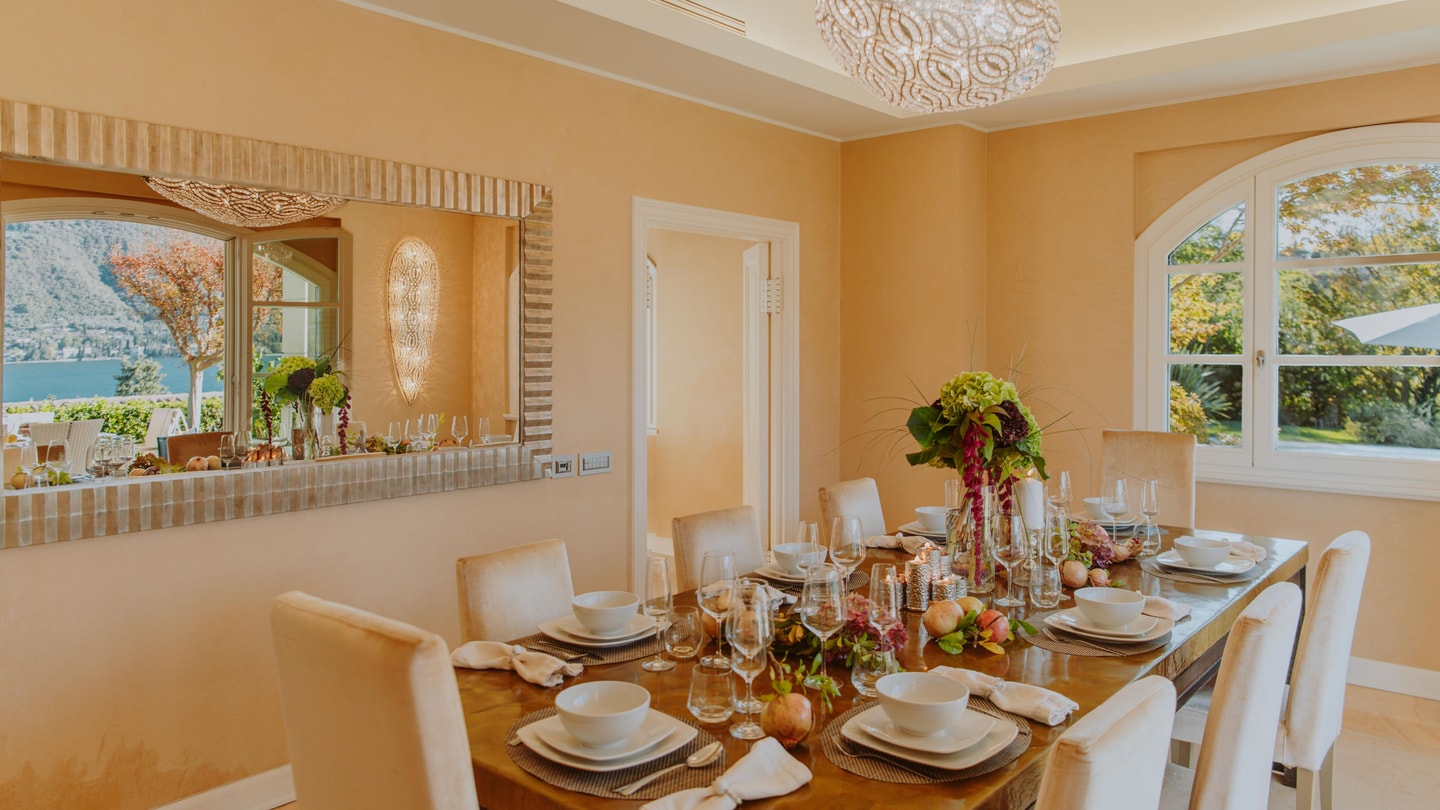 Villa Acquabella with lake views and pool 12 Villas in Italy