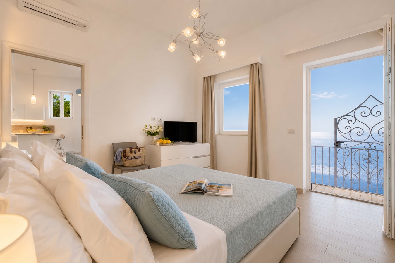 Casa La Porta - Large, modern property in Positano 10 Villas in Italy