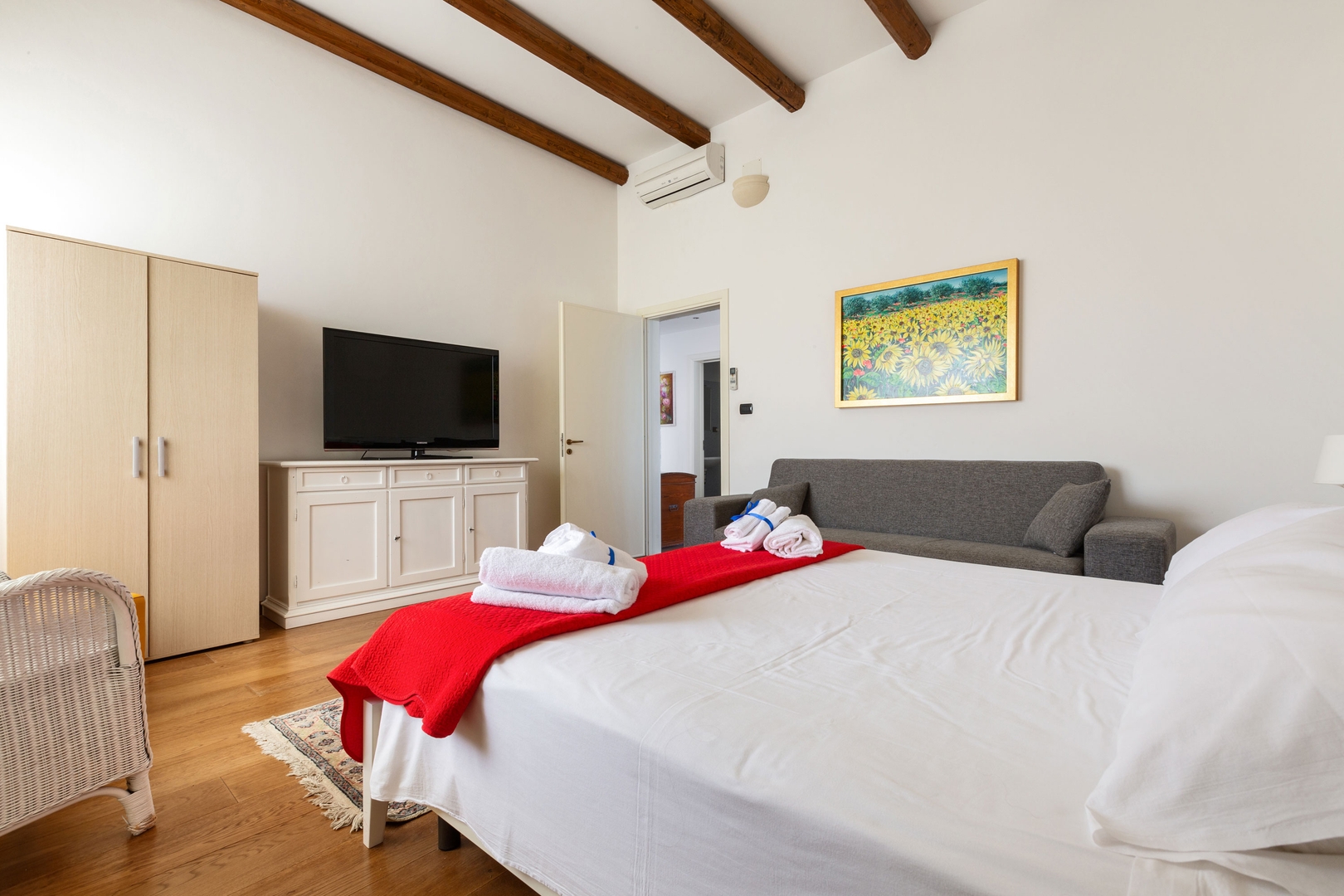 Villa Rosemund - Private seafront villa with pool 20 Villas in Italy