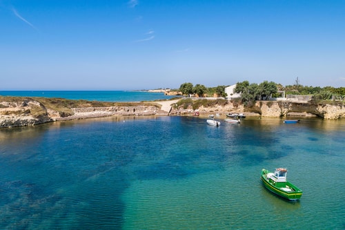 Casa Ulisse, sea front property 1 Villas in Italy