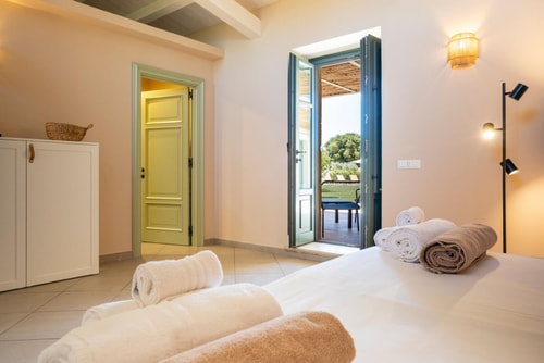 Villa Aulina, Private villa near Modica 43 Villas in Italy