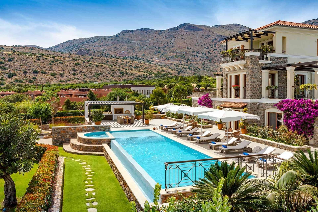 Luxury modern villa with swimming pool in Crete My Villa Breaks