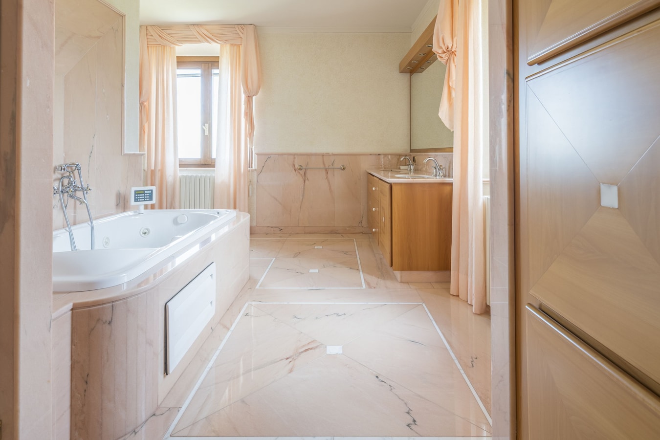 Villa Lavinia, with private pool, spa and gym 48 Villas in Italy