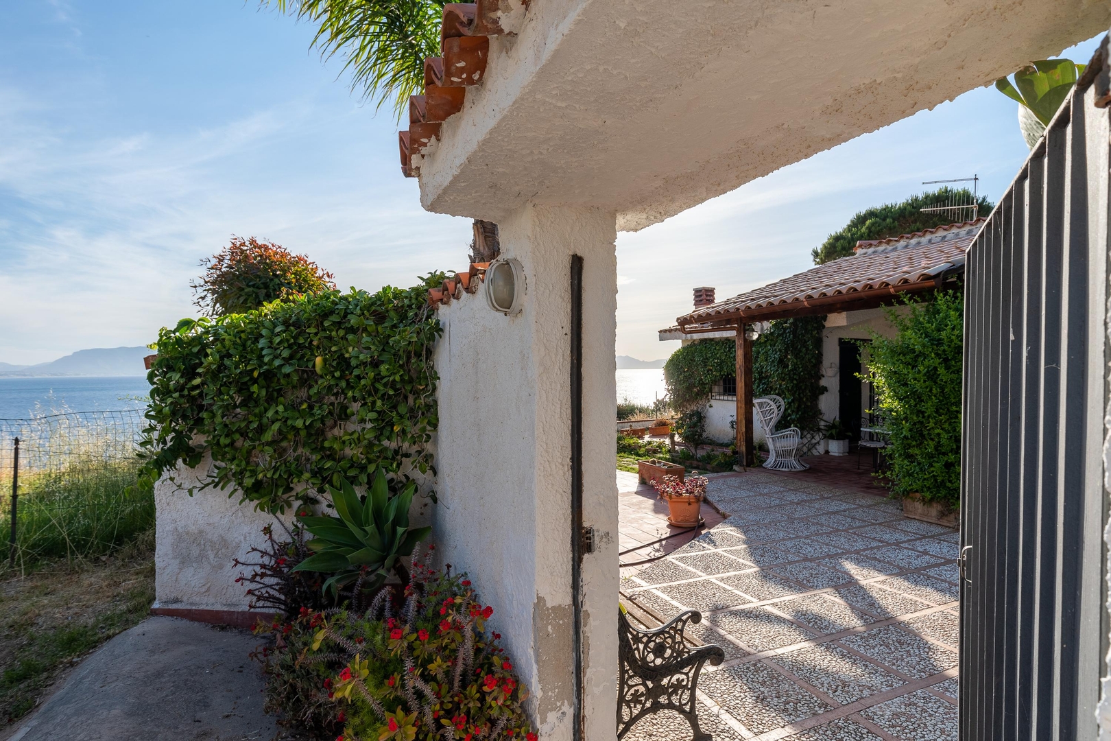Villa Fior di Loto – Palermo Area 32 Villas in Italy