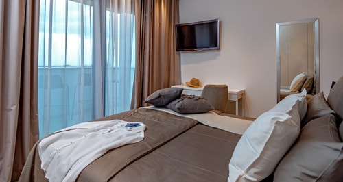 Villa Ema, near the sea 34 My Villa Breaks