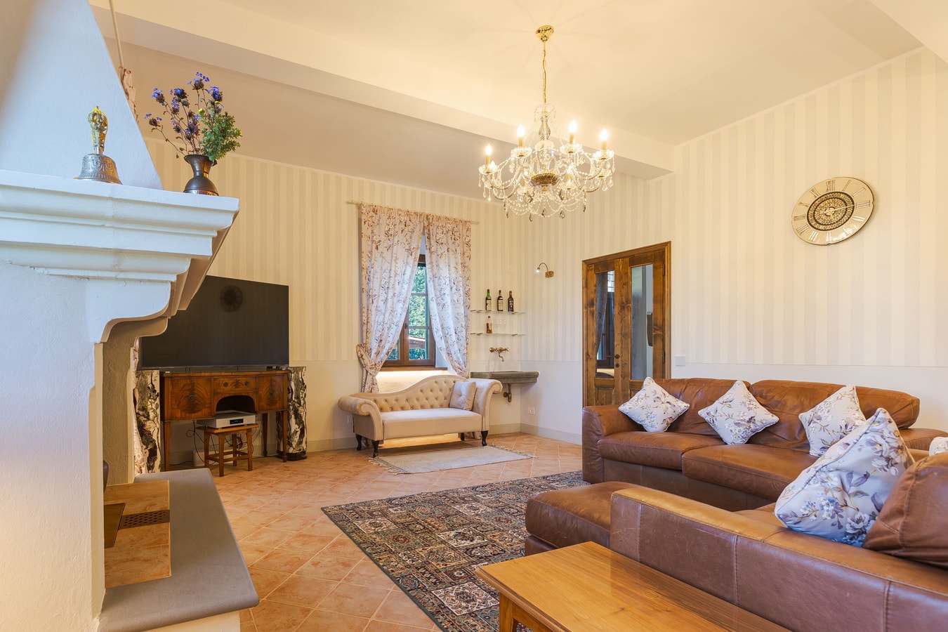Villa Eterna, Tuscan Haven in the Heart of Chianti 6 Villas in Italy