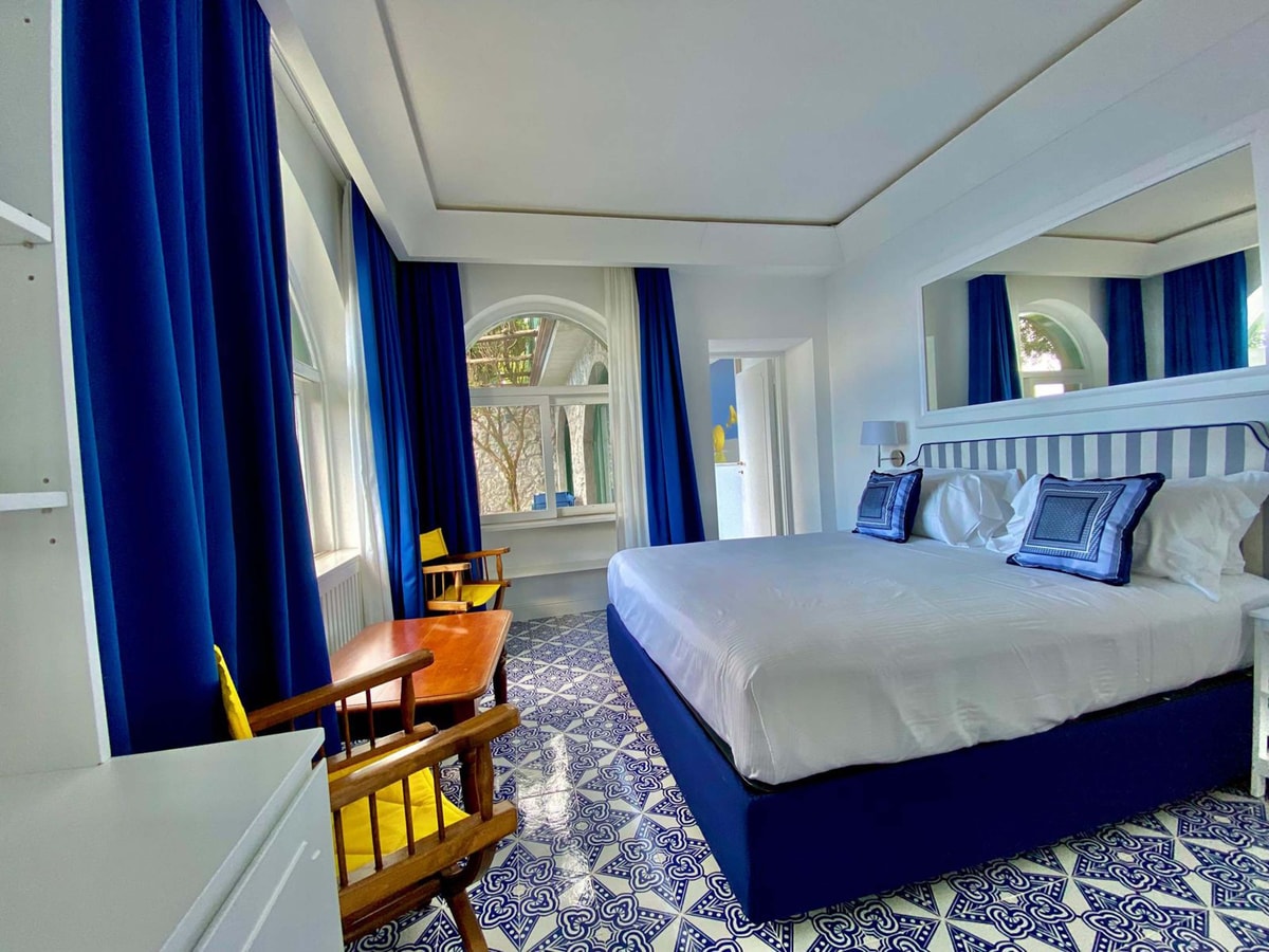 Villa Affascinante - Villa with direct sea access 56 Villas in Italy