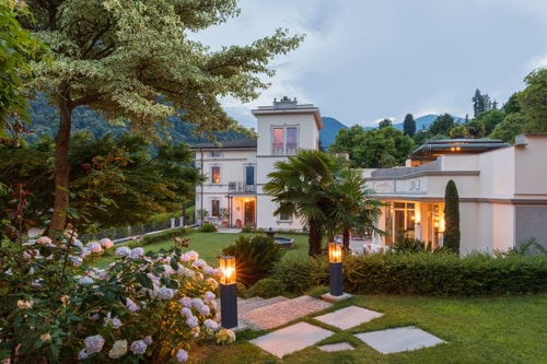 Villa Classica, Historic villa with lake views 44 Villas in Italy