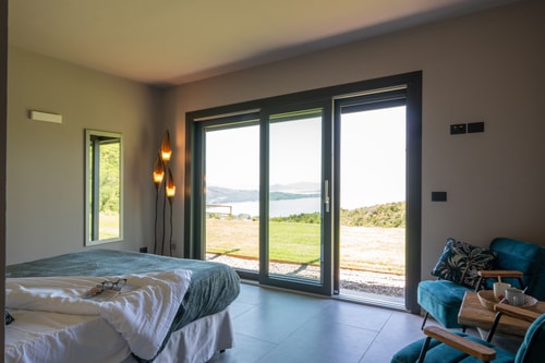 Villa Il Lago, Retreat with Heated Infinity Pool 23 Villas in Italy
