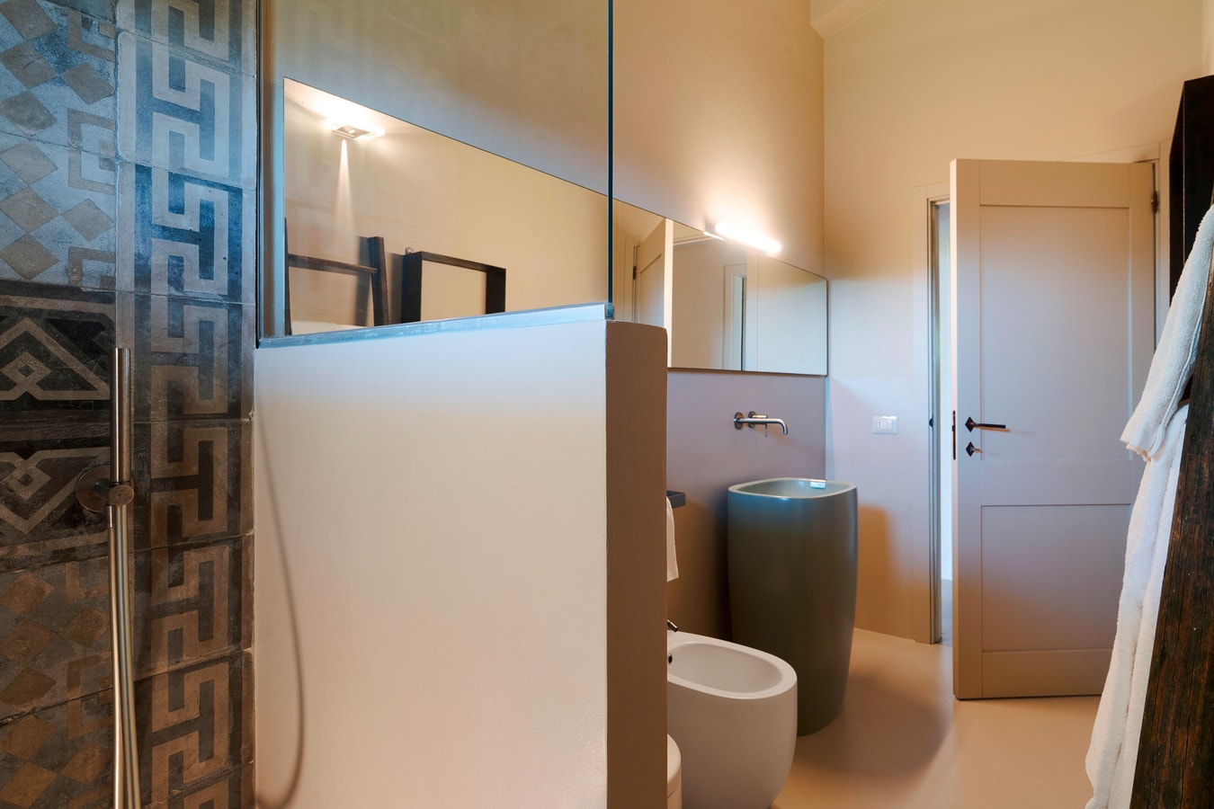 Casa Carol (Bianco) - Villa with shared pool 45 Villas in Italy