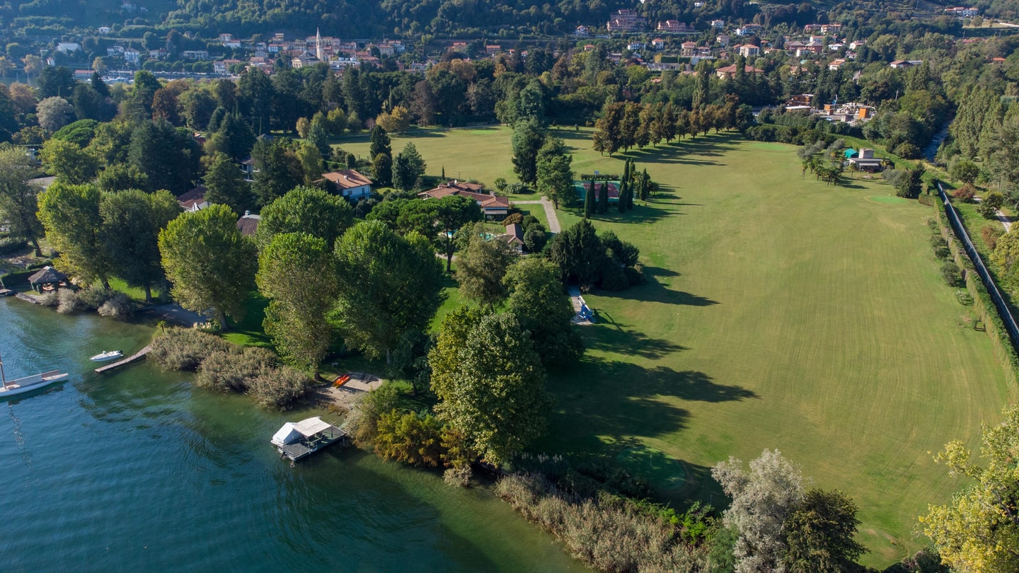 Villa Elegante 66 Villas in Italy