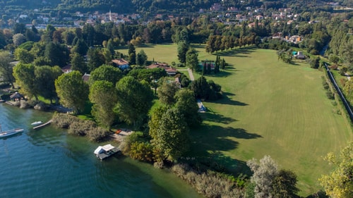 Villa Elegante 66 Villas in Italy