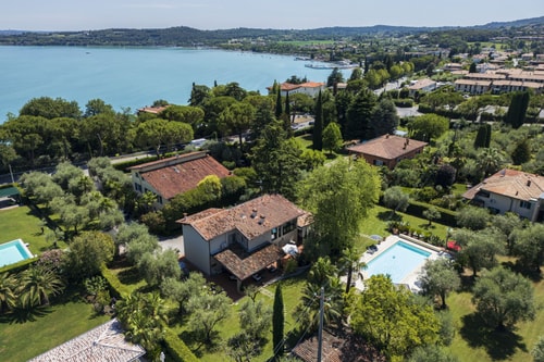 Villa Olivella, with Private Pool - 100m to Lake 53 Villas in Italy