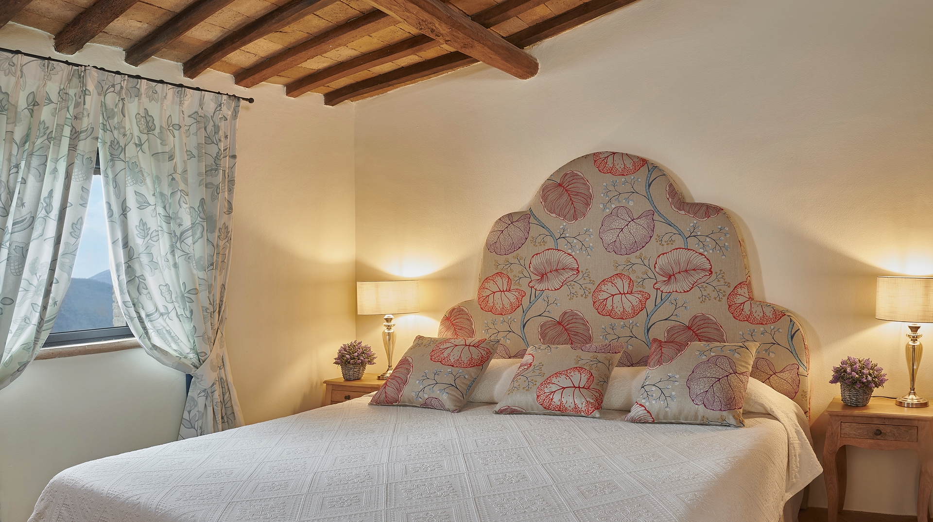 Villa Porpora - Private villa with heated pool 12 Villas in Italy