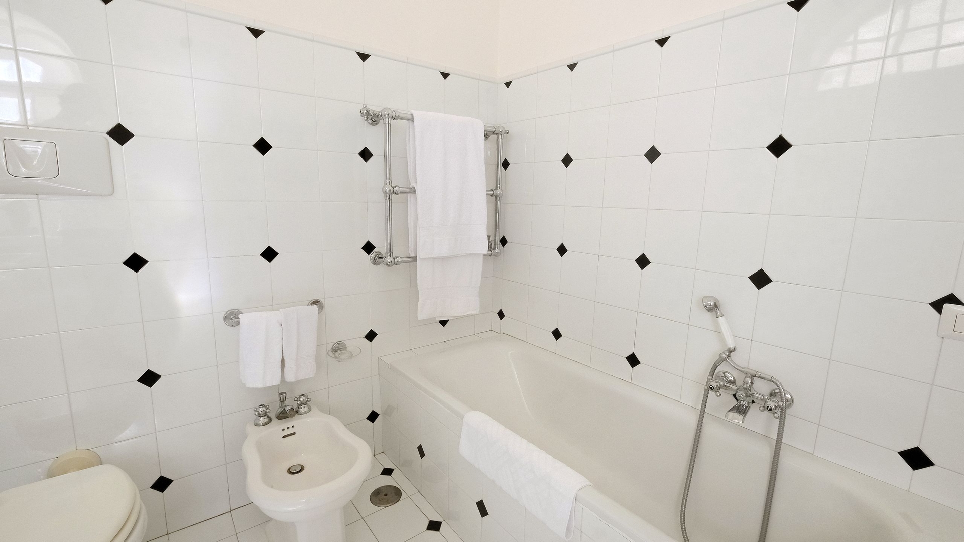 Villa Fernanda - Two villas with pool in Capri 20 Villas in Italy