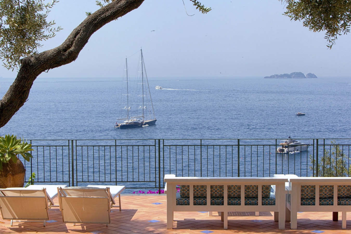Villa Affascinante - Villa with direct sea access 52 Villas in Italy