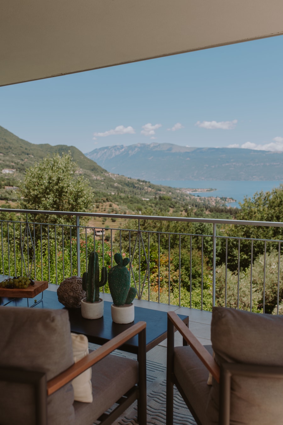 Villa Donita - Lakeside villa with pool 45 Villas in Italy