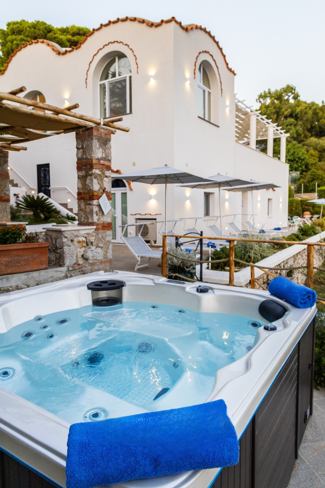 Villa  Olivia –  Anacapri area 27 Villas in Italy