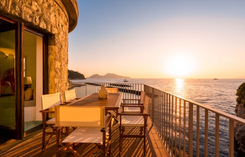 Casa Scogliera, Seafront House with Terrace 0 Villas in Italy