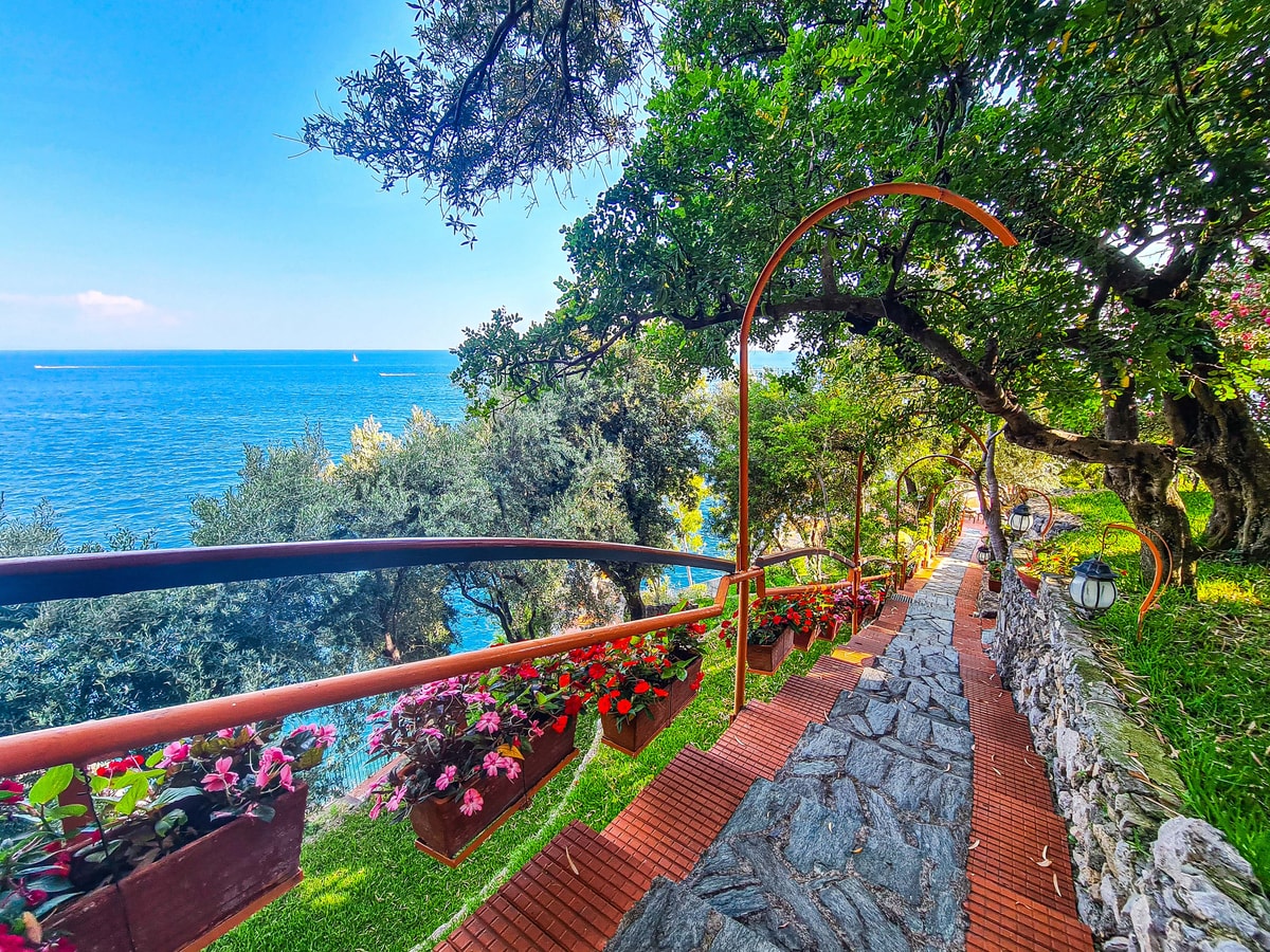 Villa Furore, with Pool and Direct Sea Access 41 Villas in Italy