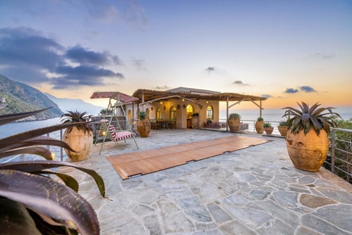 Isola del Poeta, Private Island with Pool & Chef 50 Villas in Italy