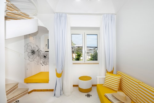 Villa Dani - Sea-facing villa with two pools 24 Villas in Italy