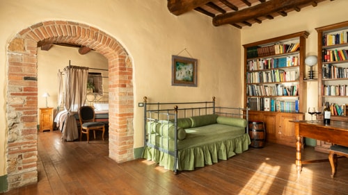 Podere Pulciano - Historic Tuscan farmhouse with pool 45 Italian Breaks
